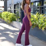 What to Wear With Flare Leggings?